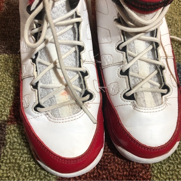 Air Jordan 9 Retro